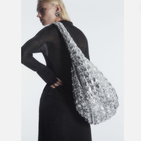 COS OVERSIZED QUILTED SILVER BAG - Picture 3 of 8